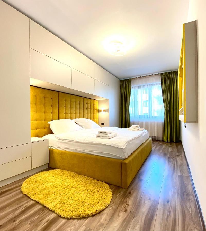 Coquette Apartment Braşov Buitenkant foto