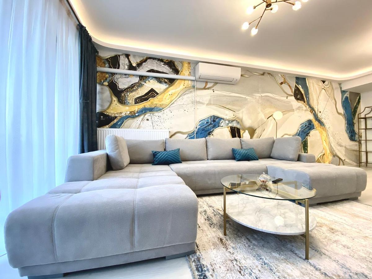 Coquette Apartment Braşov Buitenkant foto