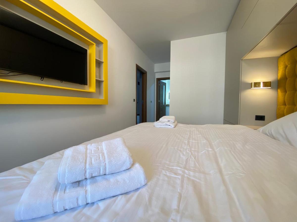 Coquette Apartment Braşov Buitenkant foto