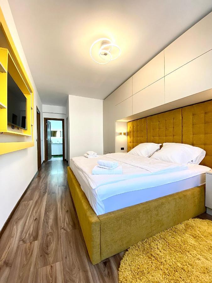 Coquette Apartment Braşov Buitenkant foto